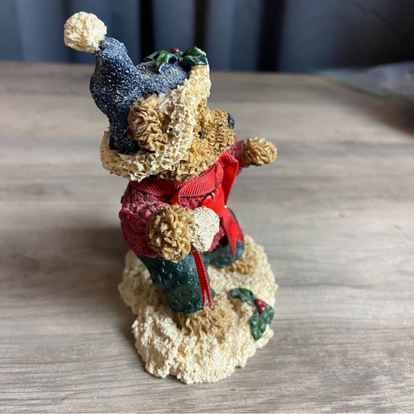 Heart Patch Place Bear Snowball Fight Figurine Christmas Carlton Cards Snowman - Picture 4 of 8